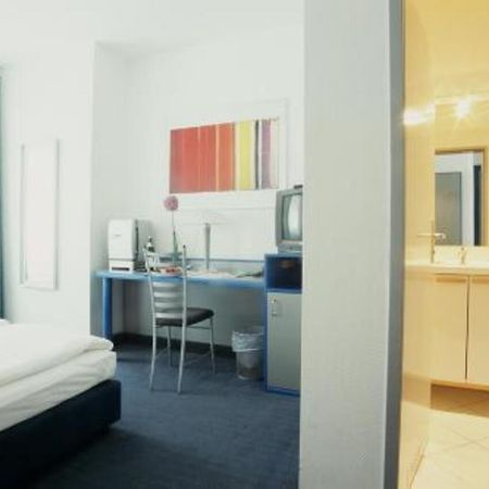 Hotel Alt - Tegel Berlim Quarto foto