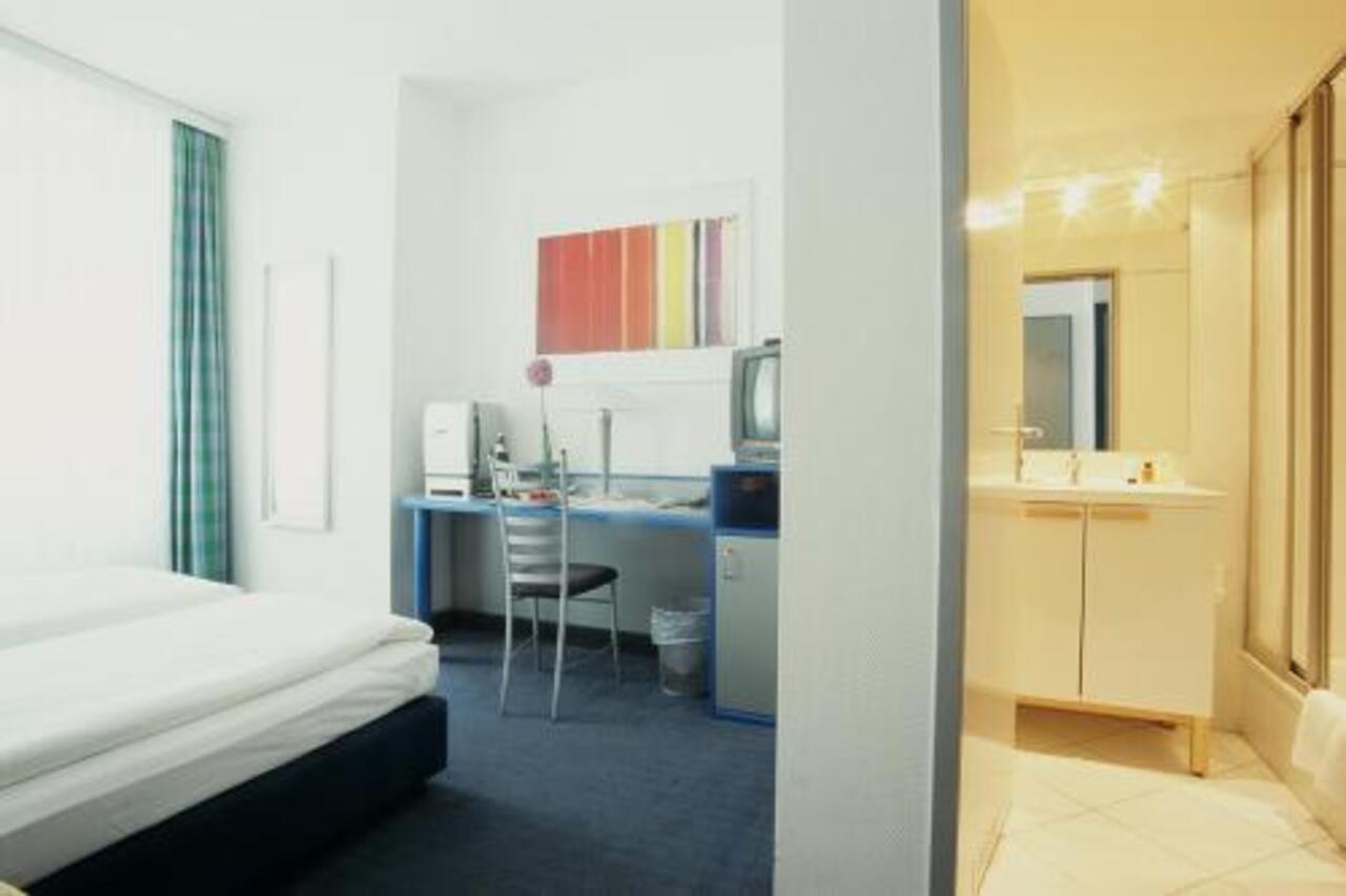 Hotel Alt - Tegel Berlim Quarto foto